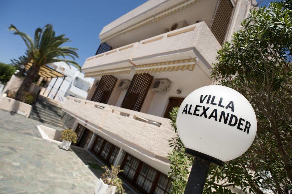 Villa Alexander กาลาธาส ภายนอก รูปภาพ